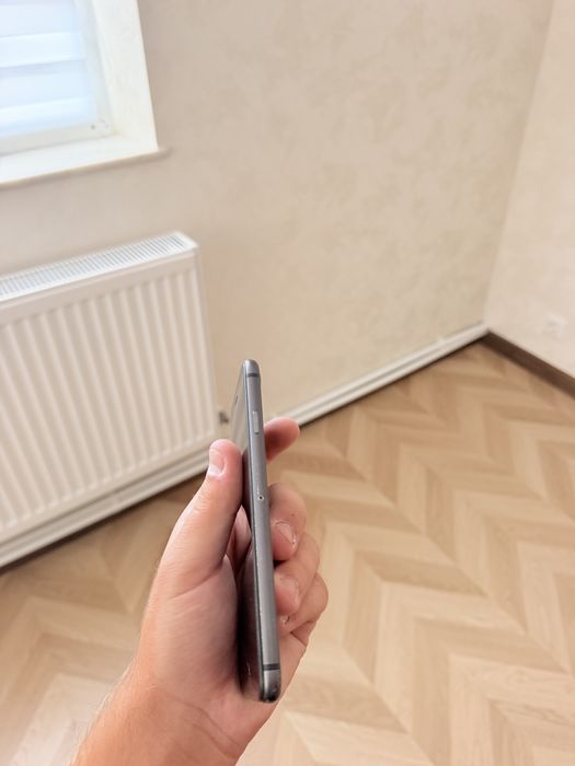 Iphone 8 ideal cu display stricat