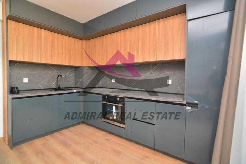 Продава се Тристаен апартамент в Варна, Изгрев - 80 кв.м за 1688 €/кв.м - Снимка #1