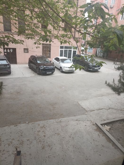 3 хоналик квартира сотилади
