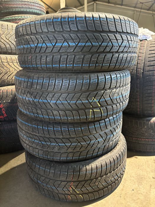 Anvelope 235/55/18 set Pirelli M+S 6mm