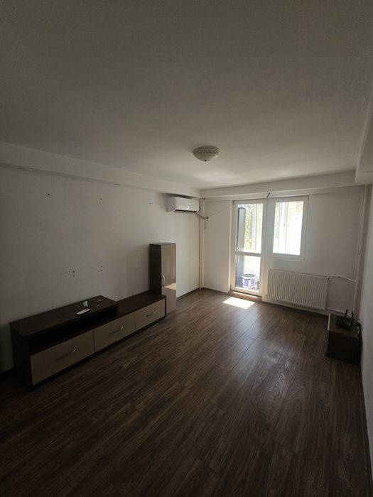 Vând apartament 2 camere decomandat, 42.4 mp – Drumul Taberei (Buclă) | Metrou la 3 min — fotografia 2