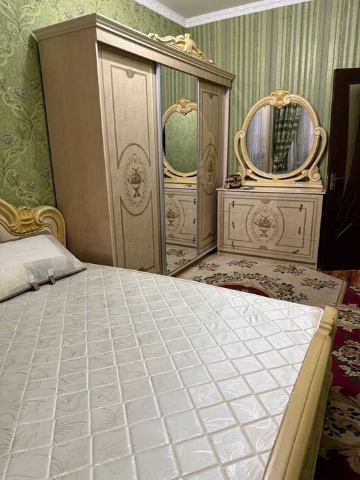 Сдаётся 3комнатная квартира возле метро Ойбек