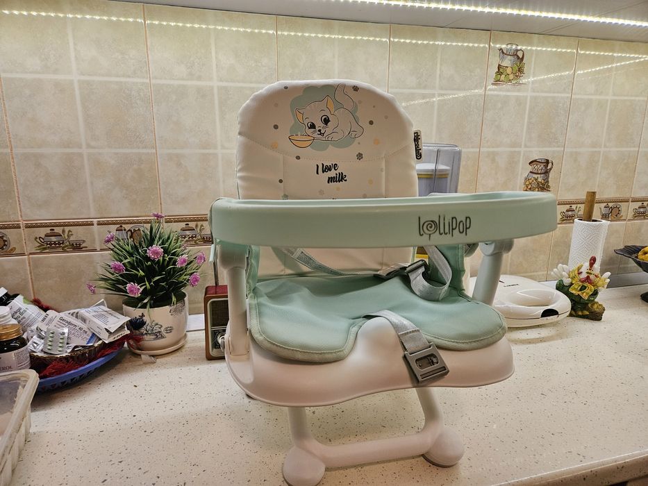 Înălțător scaun de masa Chipolino Lollipop avocado