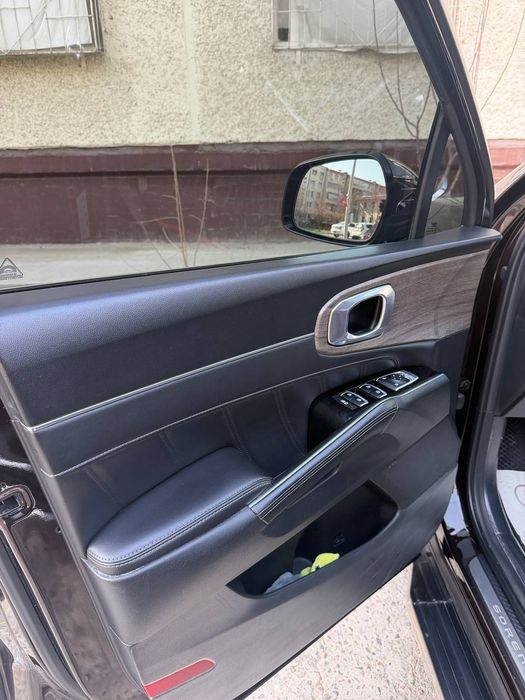 KIA SORENTO 5ta mestalik