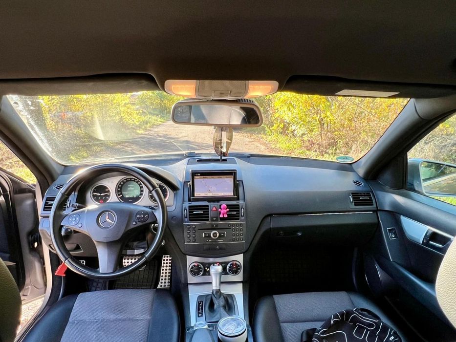 Mercedes Benz C220d