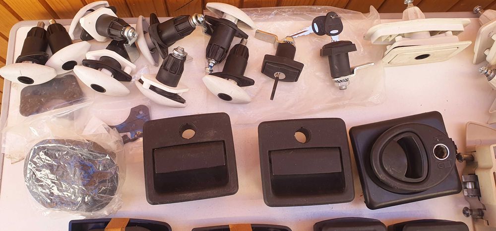 Incuietoare rulota, autorulota, broasca, yala ,accesorii ,etc