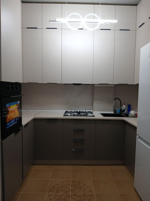 Продаётся большой кирпичный дом