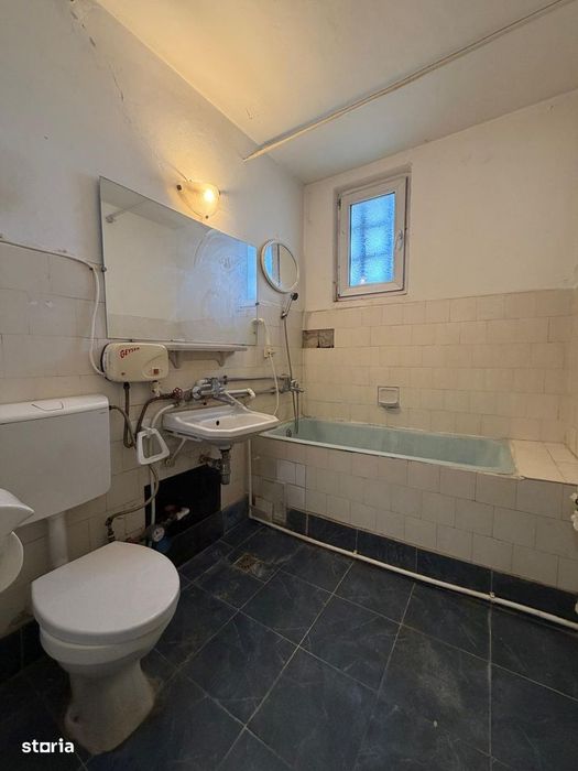 Vanzare apartament 2 camere, in Galati, Tiglina 1, centrala proprie