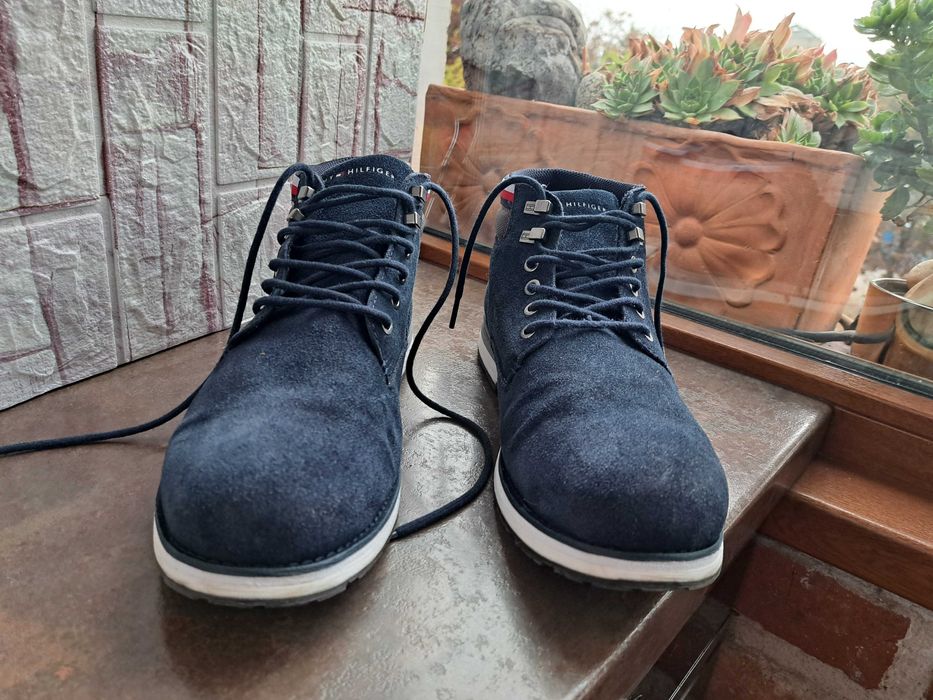 мъжки зимни обувки,боти,кубинки,ном43,Tommy Hilfiger