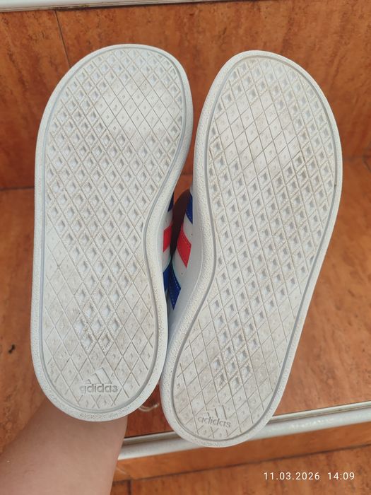 Маратонки Адидас