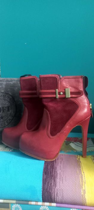 Естествена кожа боти висок ток