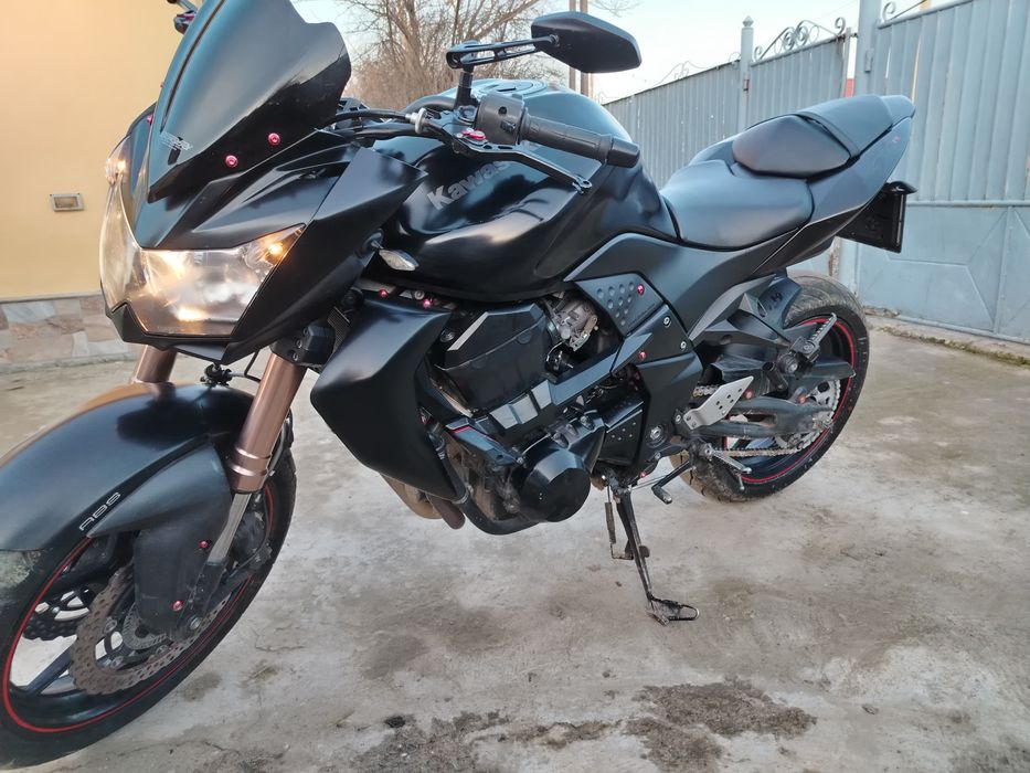 Vând kawasaki z750 R abs