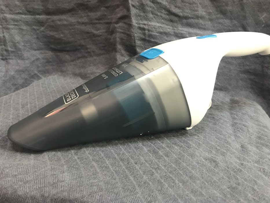 Безжична ръчна прахосмукачка Black & Decker