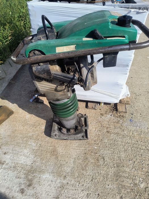 Mai compactor Waker