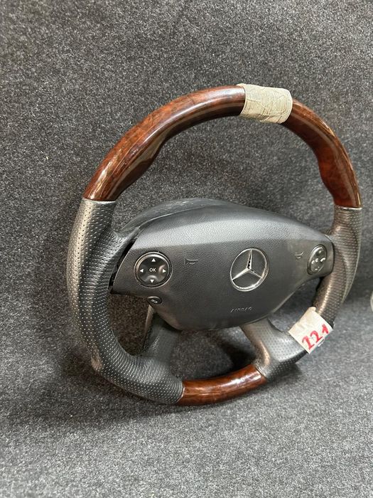 Руль Mercedes benz w221