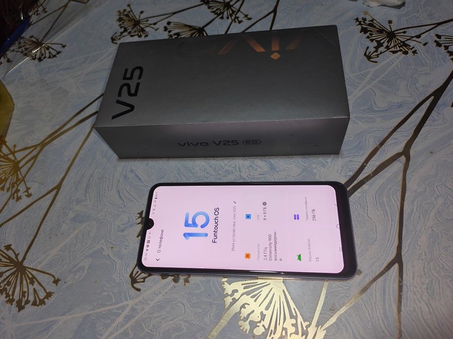 Vivo v25  5G  256 ga 8+8