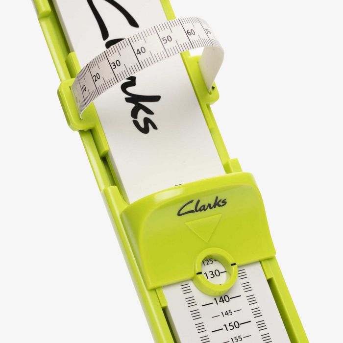 Мярка за обувки за малки деца Clarks