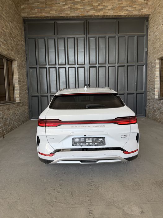 BYD Champion Gibrid sotiladi 110kmlik