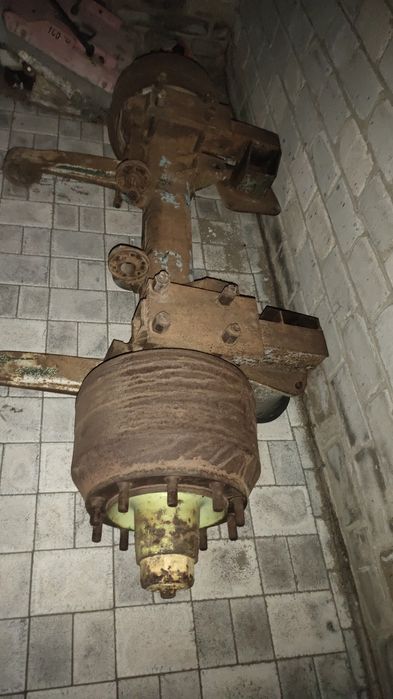 Ось для прицепов