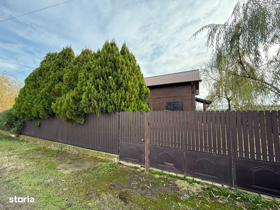 Casa de locuit sau de vacanta in Cornetu.