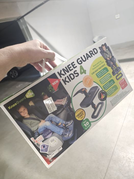 Knee guard kids 4, suport pentru picioarele copilului in masina