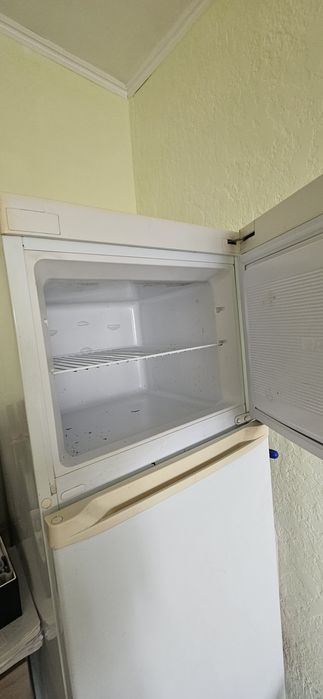 Продам холодильник