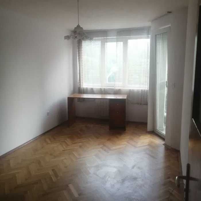 Дава се под наем Тристаен апартамент в София, Гео Милев - 120 кв.м за 486 € - Снимка #2