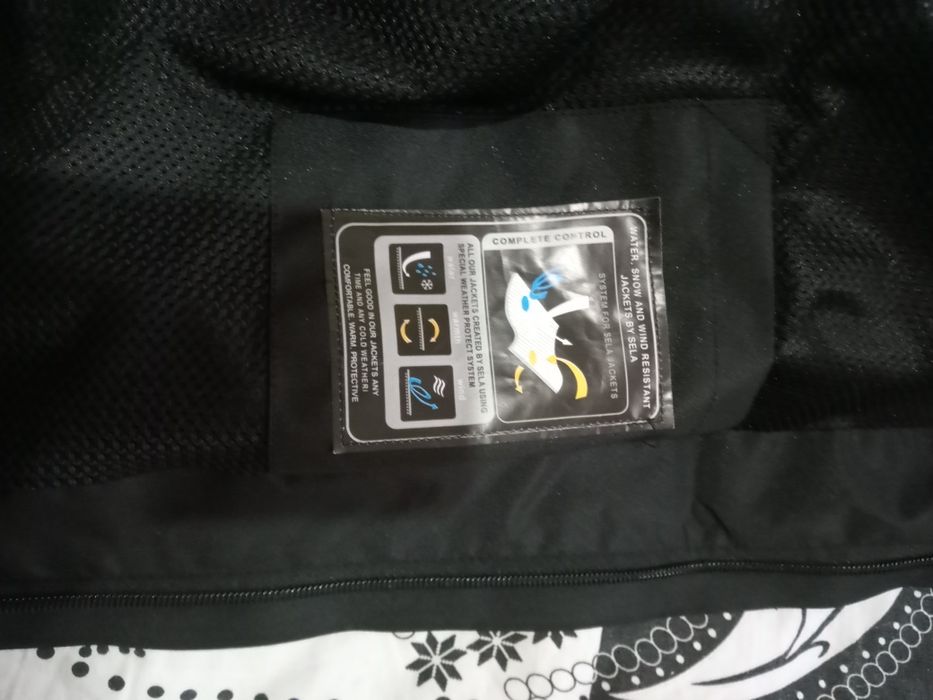 Продам ветровку новая