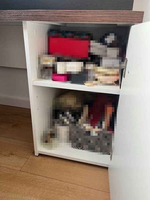 Masuta machiaj cu oglinda