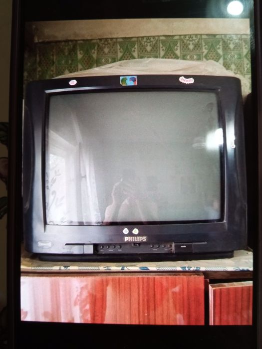 PHILIPS телевизор
