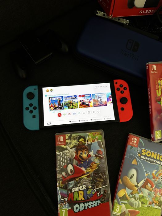 nintendo switc oled cu 5 jocuri