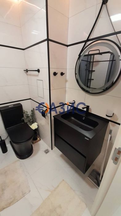 Продава се Двустаен апартамент в Бургас, Център - 74 кв.м за 1551 €/кв.м - Снимка #6