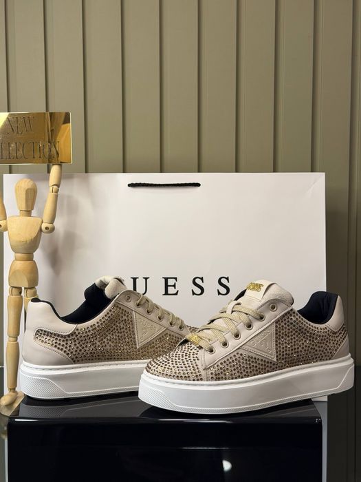 Adidasi Guess noi !!! Marimi 36/40 !!!