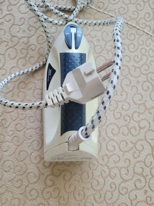 Продам Утюг Паравой