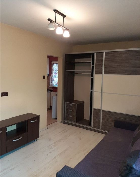 Vând garsonieră 4/4