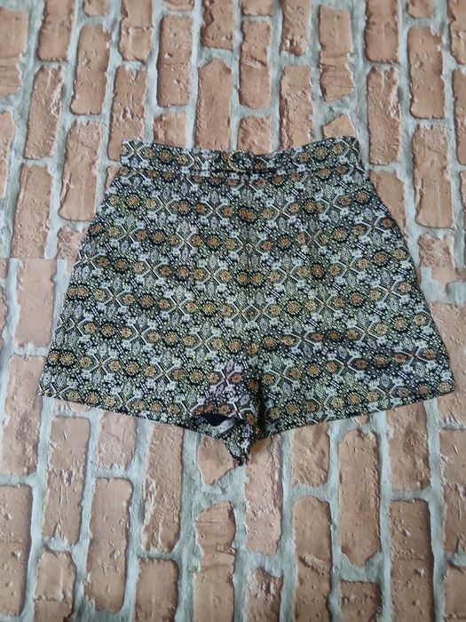 Дамски къси панталони