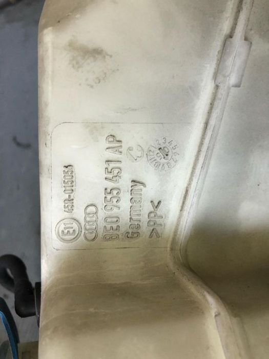 vas lichid parbriz 3.0 tdi audi a4 b7