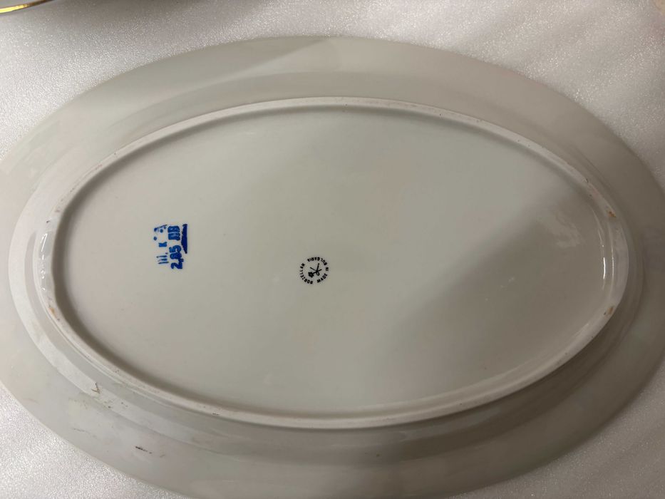 НОВ Български порцеланов сервиз за хранене - 25 части - Ретро !