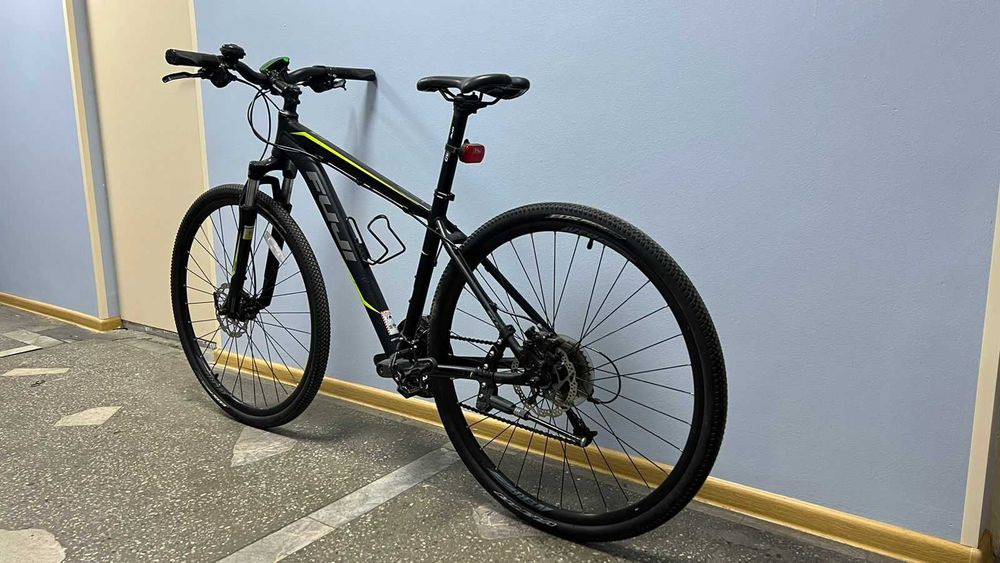 Гибрид Fuji Bikes Traverse 1.3