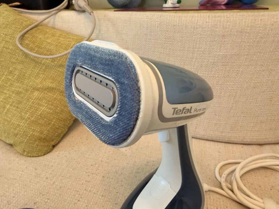 Aparat de calcat vertical Tefal Pure Tex