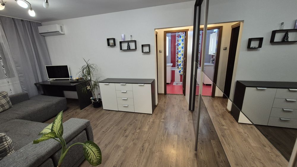 Inchiriez apartament 3 camere zona Ramada