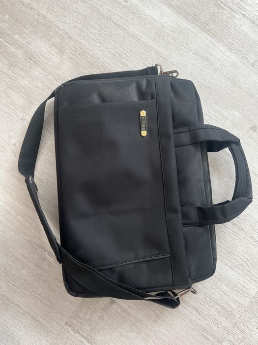 Срочно продам сумка для ноутбука в хорошем состоянии