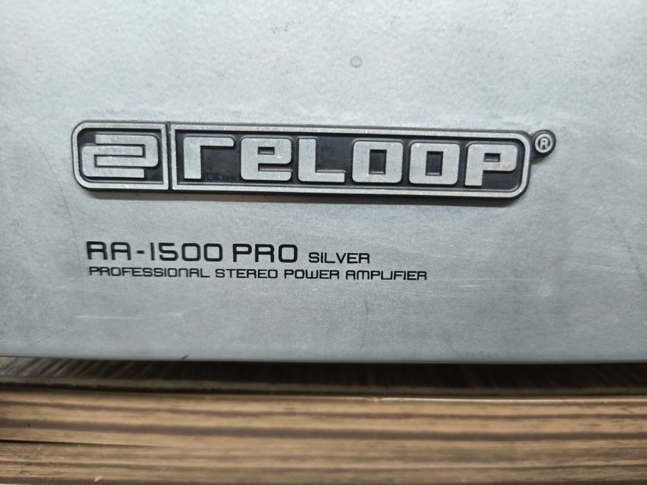 Професионално  крайно стъпало RELOOP RA-1500 2x480w