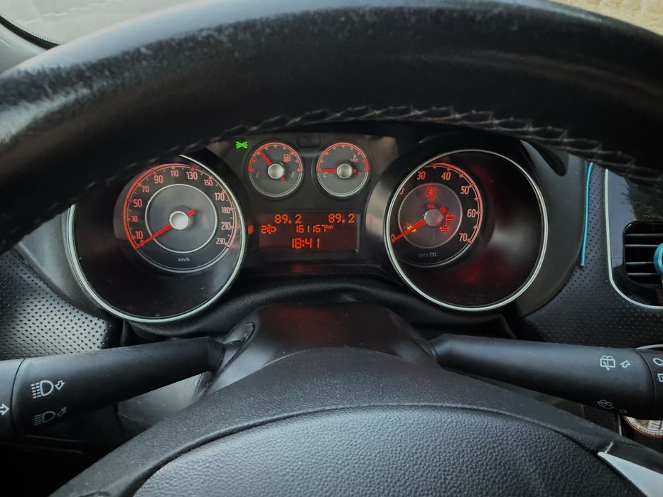 Fiat Punto 2011 in doua usi