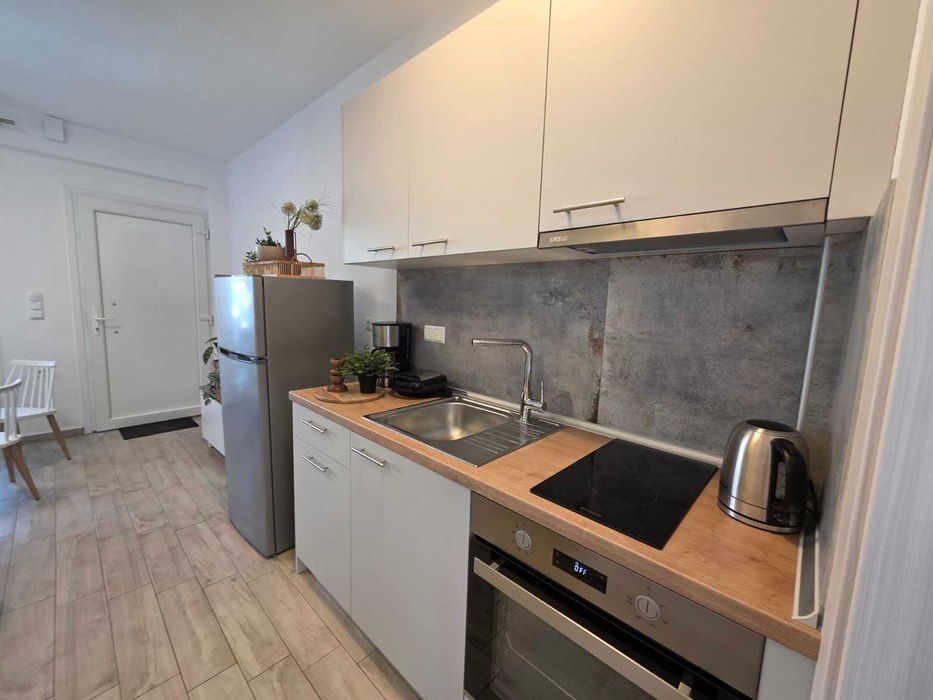 Апартамент с басейн- Паралия Офринио