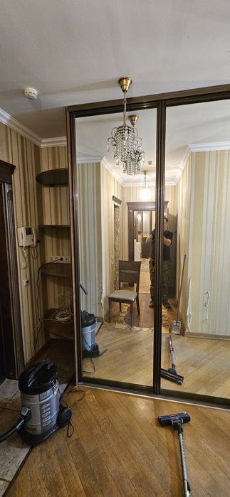 Шкаф купе с тремя дверьми