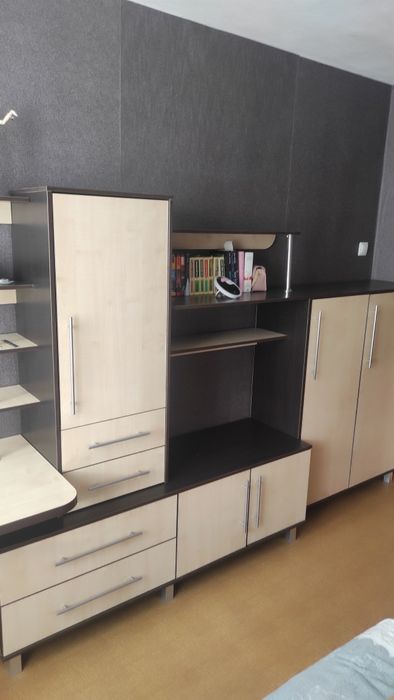 Стенка со столом, полками и шкафами