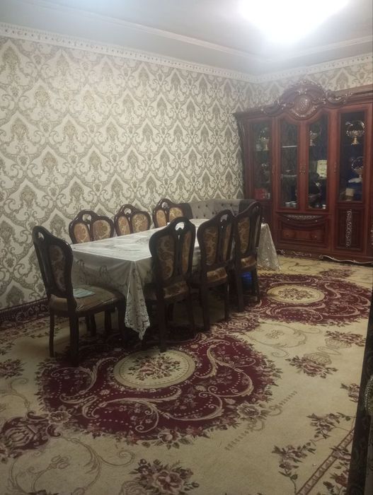 Uchastka sotiladi. Manzil Risoviy bozor. Juda qulay joyda joylashgan.