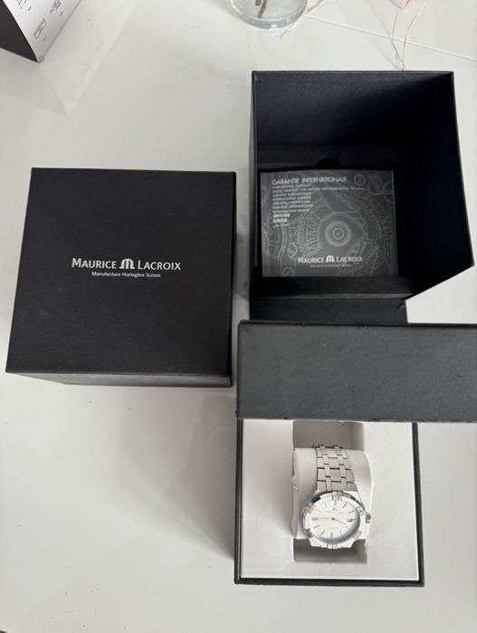 Maurice Lacroix AIKON Automatic | Full Set