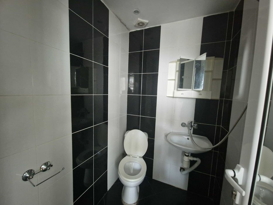 Продава се Многостаен апартамент в Благоевград, Широк център - 125 кв.м за 470 €/кв.м - Снимка #4